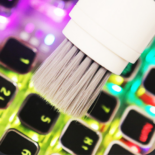 Perfekte Reinigung für Kopfhörer und Tastaturen